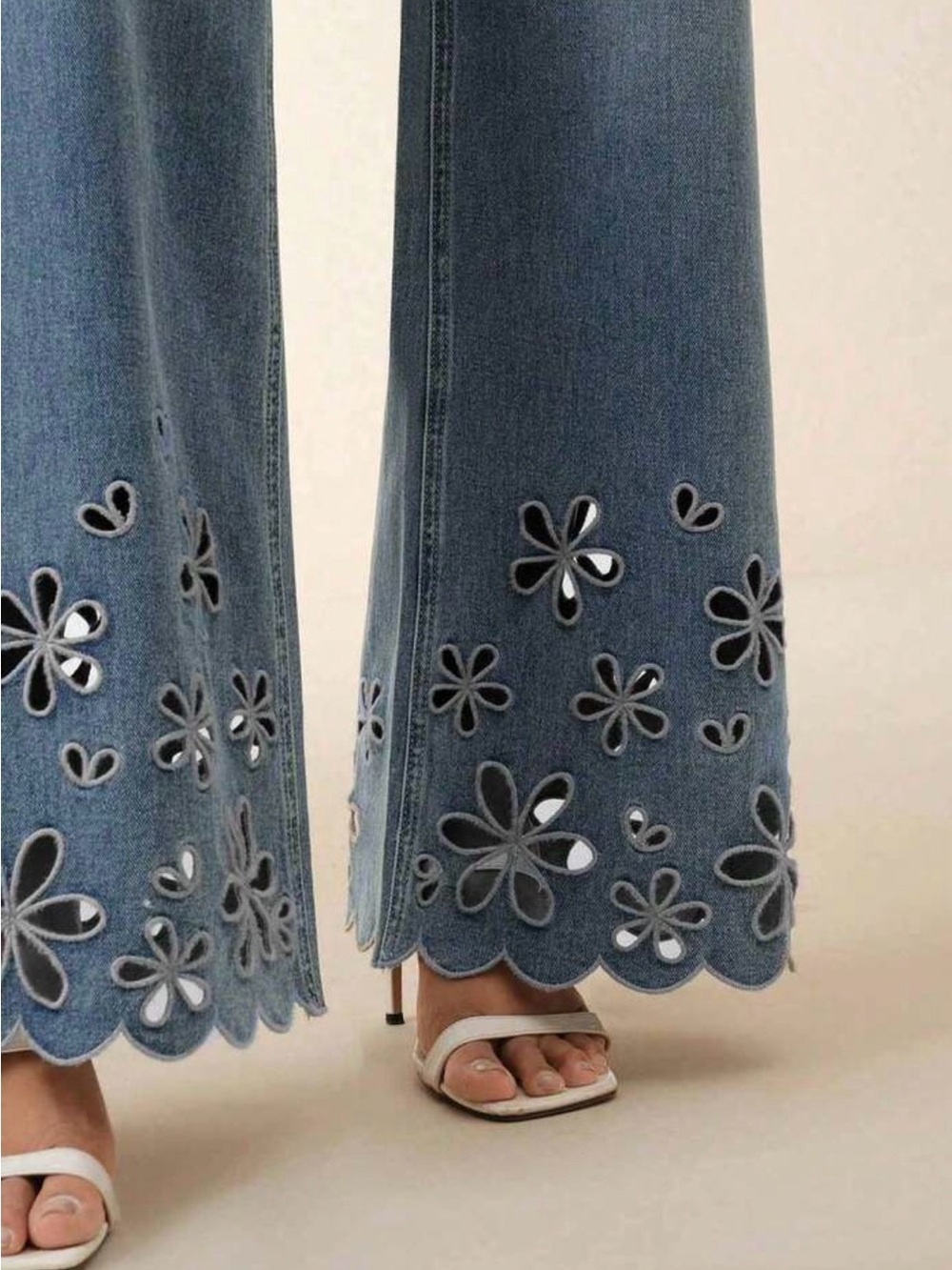 Women’s Blue Floral Eyelet Hem Jeans